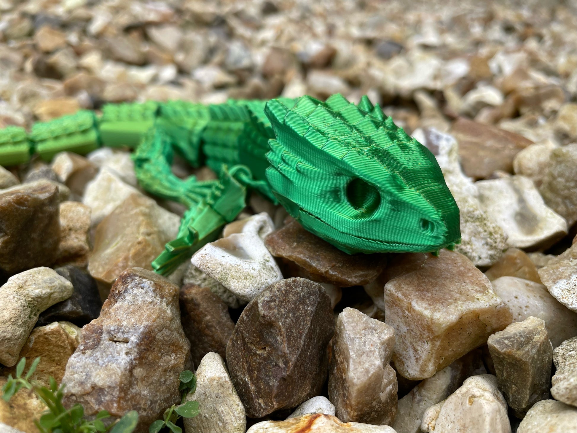 ChromaChill Lizard: Color-Changing Fidget Toy Delight 